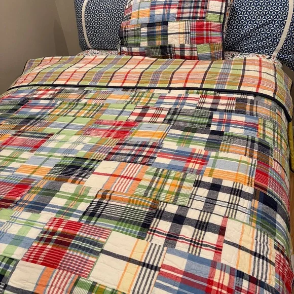 Pottery Barn Kids Madras Plaid Patchwork Twin Quilt with Sham Hand Stitch - Picture 4 of 5